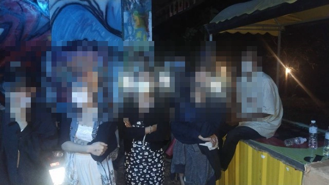 รวบ นทท.ไทย - ต่างชาติลักลอบจัดปาร์ตี้เกาะพะงัน