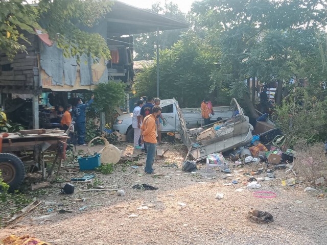 กระบะขนแรงงานต่างด้าวเสียหลัก-ชนบ้านพังเจ็บ 5