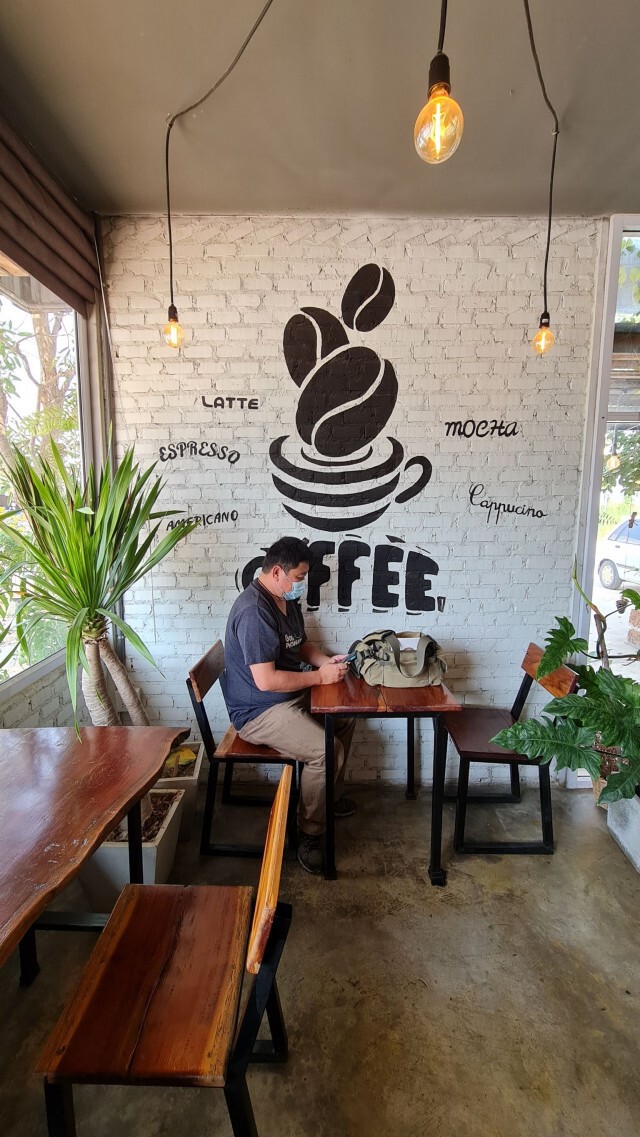 อดีตสาวแบงค์เปิดร้านกาแฟ-ผักอินทรีย์เอาใจสายสุขภาพ