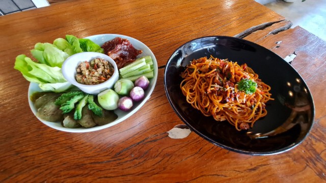 อดีตสาวแบงค์เปิดร้านกาแฟ-ผักอินทรีย์เอาใจสายสุขภาพ