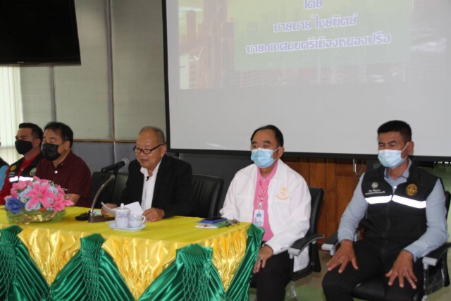แถลงผลงาน 8 ปียกระดับชีวิตคนหนองปรือด้วยงบกว่า 3,400 ล้าน