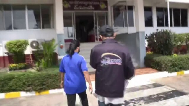 เจ้าของเต็นท์รถโร่นำหลักฐานพบ ตร.ยันไม่ได้โกงหลังถูกผัวเมียแจ้งความซื้อรถเงินสดแต่ถูกยึด