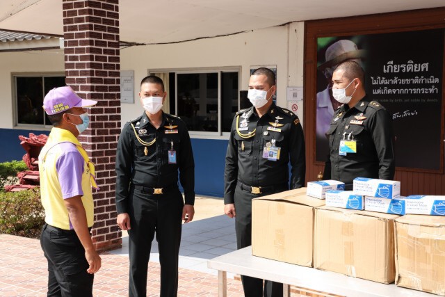 "โอ๊ต พิบูลย์เขตร"ลงพื้นที่ช่วย ชาวอุทัย สู้โควิด-19