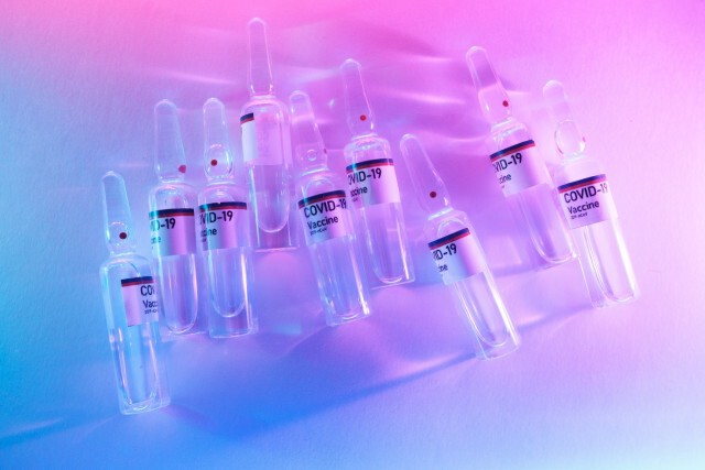 "หมอธีระ"เปิดข้อดีวัคซีน "Johnson & Johnson" ป้องกันโควิด 85% ฉีดแค่เข็มเดียว