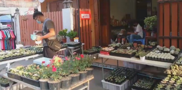 "ถนนคนเดิน-ตลาดนัด"เข้มโควิดเปิดให้บริการแล้ว