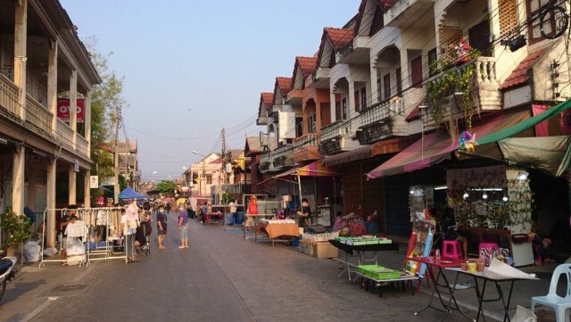 "ถนนคนเดิน-ตลาดนัด"เข้มโควิดเปิดให้บริการแล้ว