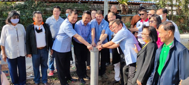 ลงเสาเอกโรงเรือนกัญชาพื้นที่เอกชนเสริมรายได้วิสาหกิจชุมชน
