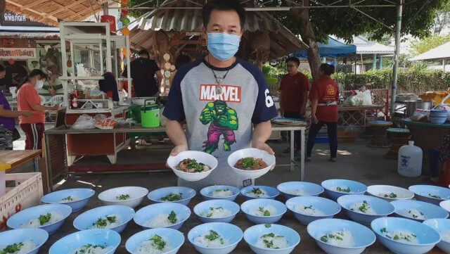 ก๋วยเตี๋ยวรสพระทำ9 บาท สู้ภัยโควิด-19