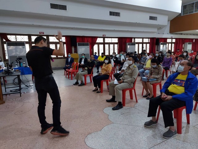 ชูเลขมงคล 32 เดินหน้าโคราชรุ่งเรืองคนทั้งเมืองอุดหนุนกัน