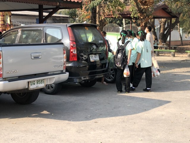 แห่รับกลับบ้าน-พบนร.ติดโควิด5ราย