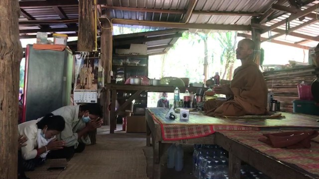 ยูทูบเบอร์บ้านลุงพลทำพิธีขอขมาพระสมบัติบ้านกกกอก