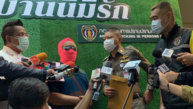"ทนายรณรงค์" พาพ่อเหยื่อถูกรุมโทรมที่ลพบุรีร้อง ปคม. หลังคดีไม่คืบ