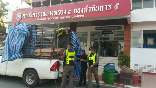 จับหนุ่มแพร่ลักลอบขนไม้ชิงชันเตรียมส่งสมุทรปราการ