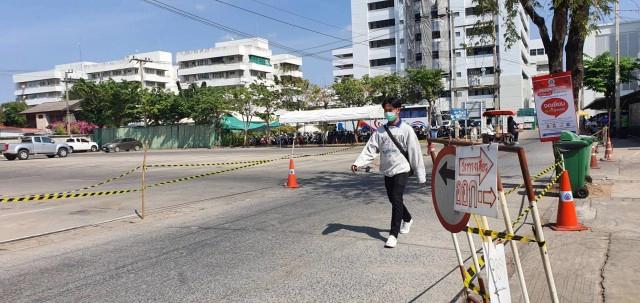 รพ.ขอนแก่นกันพื้นที่ตรวจแรงงานต่างด้าวสกัดการระบาดโควิด