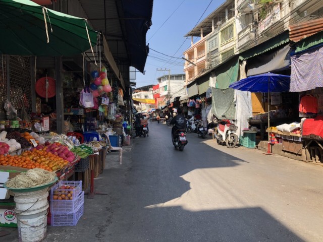 อสม.ชุมชนอิสลาม-ประกาศเสียงตามสายป้องกันโควิด