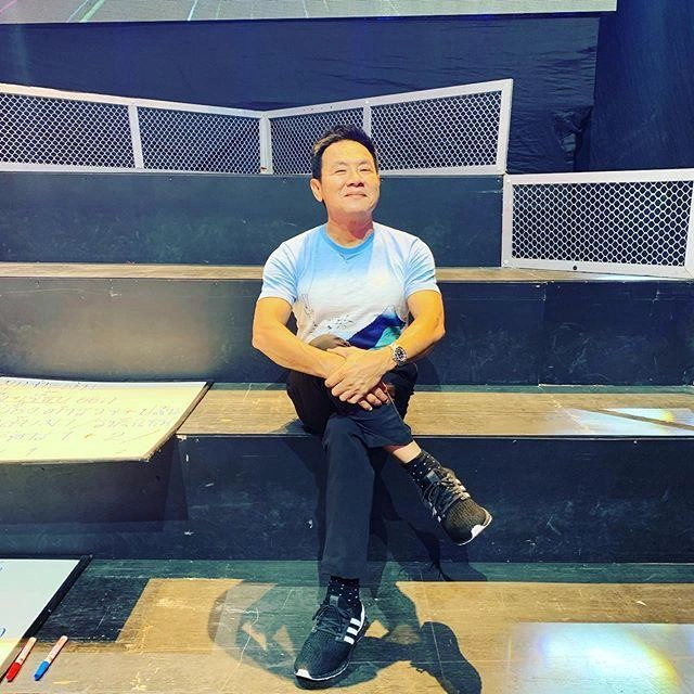 "จาตุรงค์" ตลกชื่อดังชนขอบประตูเลือดอาบ ส่งข่าวให้เพื่อนทราบแต่สิ่งที่ได้รับกลับฮาสนั่นโซเชียล!