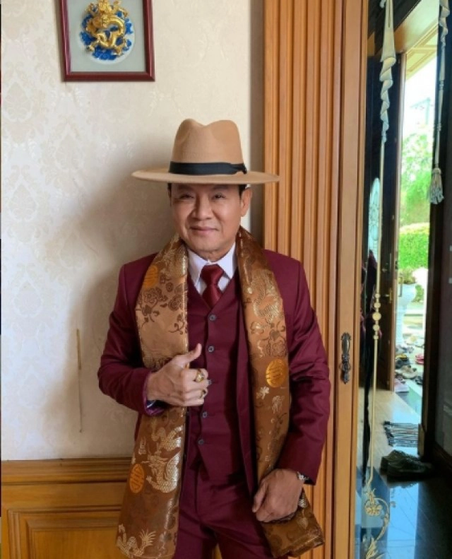 "จาตุรงค์" ตลกชื่อดังชนขอบประตูเลือดอาบ ส่งข่าวให้เพื่อนทราบแต่สิ่งที่ได้รับกลับฮาสนั่นโซเชียล!