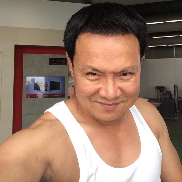 "จาตุรงค์" ตลกชื่อดังชนขอบประตูเลือดอาบ ส่งข่าวให้เพื่อนทราบแต่สิ่งที่ได้รับกลับฮาสนั่นโซเชียล!