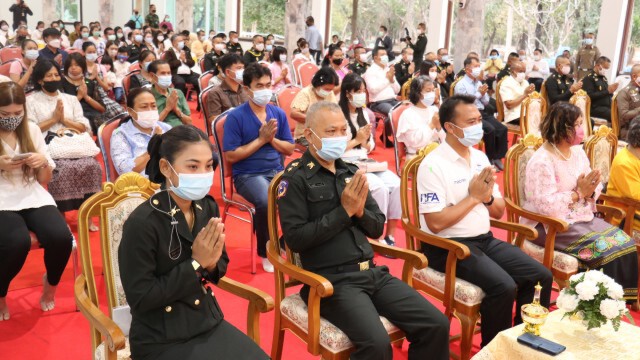อุทิศส่วนกุศลเหยื่อจ่าคลั่งกราดยิง พ่อสุดอาลัยน้อง"เจมส์บอนด์