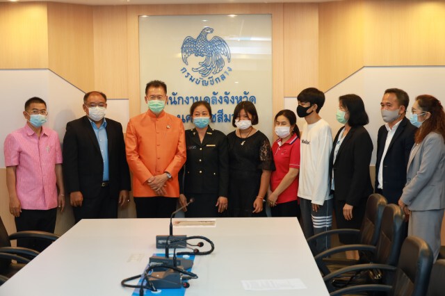 มอบเงินช่วยเหลือเพิ่มเติมพลเมืองดีเหตุกราดยิงโคราช