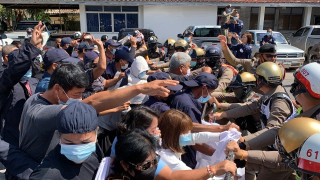 ตำรวจซ้อมแผนม็อบบุกโรงพัก