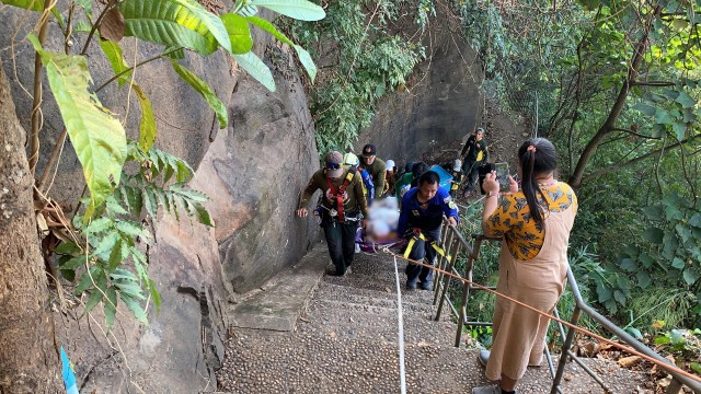 นักท่องเที่ยวชาวสระบุรีตกเหววัดผาตากเสื้อเสียชีวิต