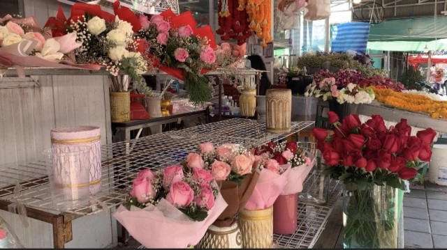 วาเลนไทน์โคราชไม่คึกคัก ยอดขายดอกไม้ตก