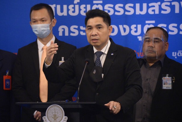 เลขารมว.ยุติธรรม ชี้ "เพนกวิน" ไม่ได้โพสเฟซบุ๊กเอง