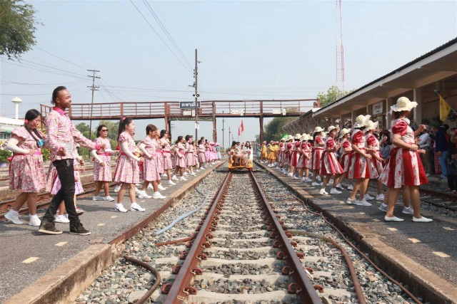 จดทะเบียนสมรส"ชาละวัน-ตะเภาทอง"รับวาเลนไทน์