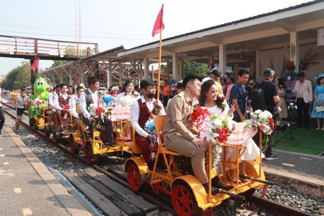 จดทะเบียนสมรส"ชาละวัน-ตะเภาทอง"รับวาเลนไทน์