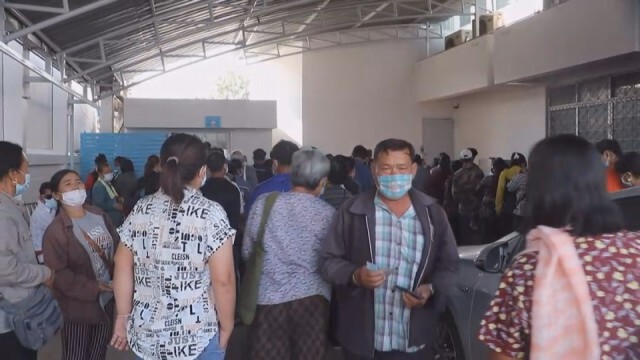 แห่ลงทะเบียนเราชนะผู้เฒ่าหลงไป ธกส. ออมสิน