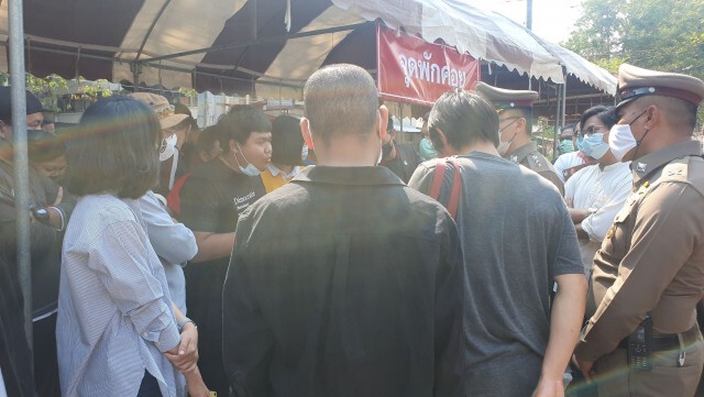 37แฟลชม็อบเข้ารับทราบข้อกล่าวหา
