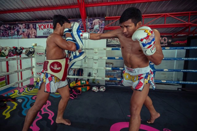 ซุปเปอร์เล็ก เกียรติหมู่ 9 บู๊ ศึกวันฯชิงเข็มขัดคิกบ็อกซิ่ง