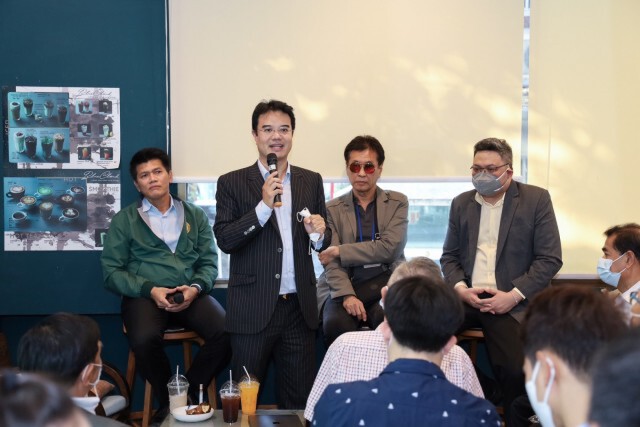 "ปริญญ์" ชวนหมอพบคนรุ่นใหม่ไขข้อสงสัยวัคซีนโควิด-19