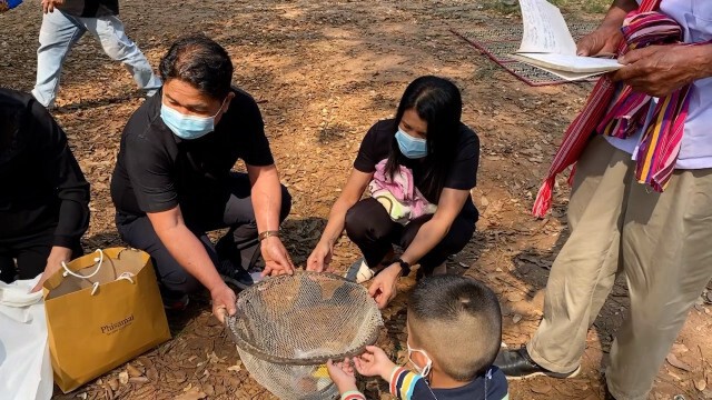 ทำพิธีเรียกดวงวิญญาณน้องน้ำมนต์และเพื่อนกลับบ้าน