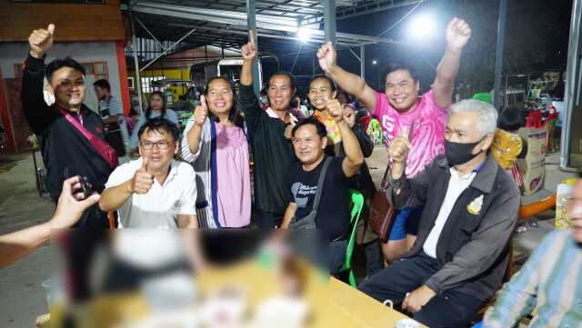 เศรษฐีใหม่ร้านขายส่งดีสด ถูกหวย 24 ล้าน เชื่อไอ้ไข่ให้โชค