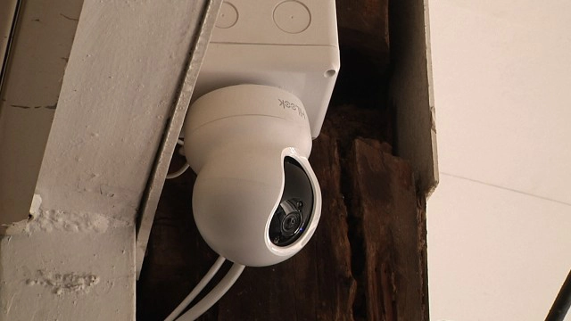 สุดจะทน! เปิดวงจรปิดแฉนักเที่ยวสาวฉี่ใส่หน้าร้านก๋วยเตี๋ยว