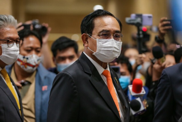 "เรียบร้อยดีไม่มีปัญหา" นายกฯหน้านิ่ง ร่วมประชุมสภาฯวันที่ 2