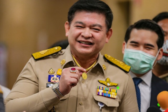 ‘ศรีสุวรรณ’ ชี้สิระผิดจริยธรรม แจ้งบิดเบือน คำขออนุญาตเหรียญลุงป้อม