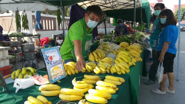 พ่อค้าแม่ค้าตลาดเกษตรกรยิ้มรับ"เราชนะ"