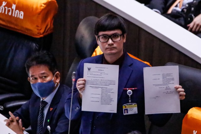นายกฯย้ำไม่มีการรับเงินแต่งตั้งตำรวจ