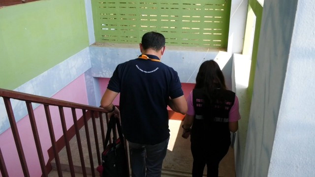 เร่งรวบรวมพยานหลักฐานเอาผิดครูอนาจารเด็กหญิง