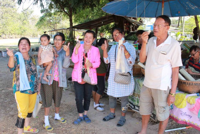 โหนกระแสมะพร้าวฟีเวอร์ปรุงข้าวหลามสูตรน้ำมะพร้าวเอาใจลูกค้า