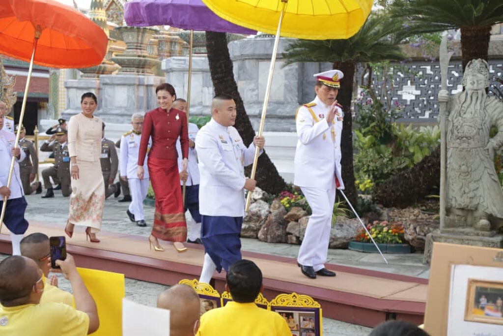 ‘ในหลวง-พระราชินี’ ทรงบำเพ็ญพระราชกุศลมาฆบูชา พุทธศักราช 2564