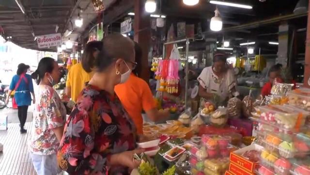 วันหยุดยาวมาฆบูชา คนแห่ใช้สิทธิ์ซื้อของทำบุญ