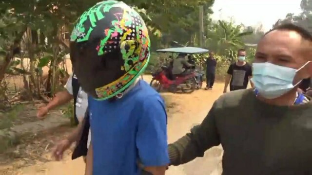 คุมตัวหลานทรพี ทำแผนท่ามกลางเสียงสาปแช่ง