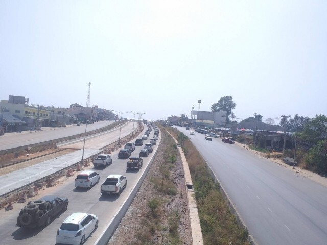 ชาวอีสานกลับไปทำงานทำมิตรภาพติดหนึบ
