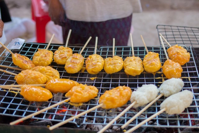 เปิดตลาดย้อนยุคชวน"นุ่งสิ่นถือตะกร้ามาตลาด"