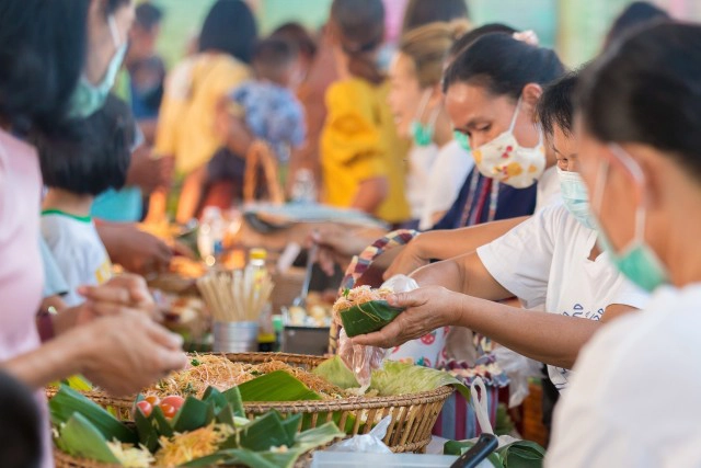 เปิดตลาดย้อนยุคชวน"นุ่งสิ่นถือตะกร้ามาตลาด"