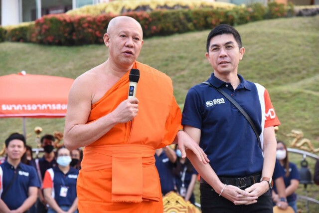 ธอส.ส่งมอบรถนักเรียนช่วยเยาวชนในอุปถัมภ์วัดห้วยปลากั้ง จ.เชียงราย
